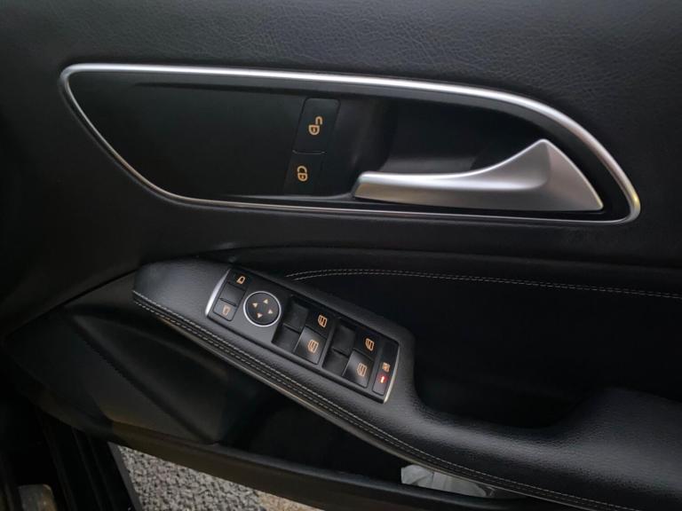 2017 Mercedes-Benz A-Class 1.5 A180d SE Euro 6 (s/s) 5dr HATCHBACK Diesel Manual