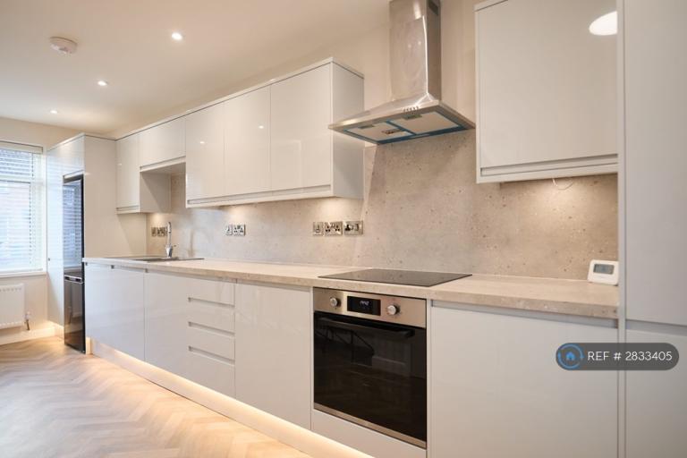 5 bedroom house in Peterkin Road, Norwich, NR4 (5 bed) (#2833405)