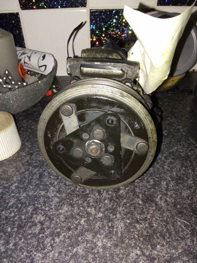 Ford fiesta Aircon compresspump