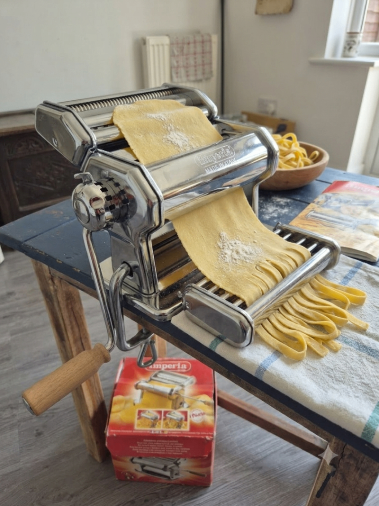 Imperia iPasta Manual Pasta Machine Maker Chrome Italian Cutter Roller Boxed