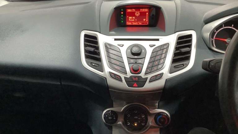 2012 Ford Fiesta 1.25 Zetec 5dr [82] HATCHBACK PETROL Manual