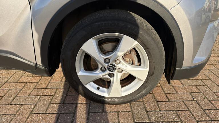 2017 Toyota C-HR 1.2T Icon 5dr Petrol Hatchback Hatchback Petrol Manual