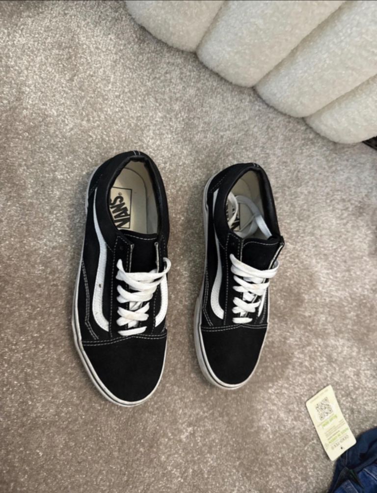 Black Vans 
