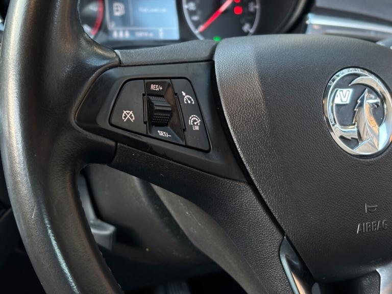 2018 Vauxhall Corsa 1.4 Design 5dr Hatchback Petrol Manual