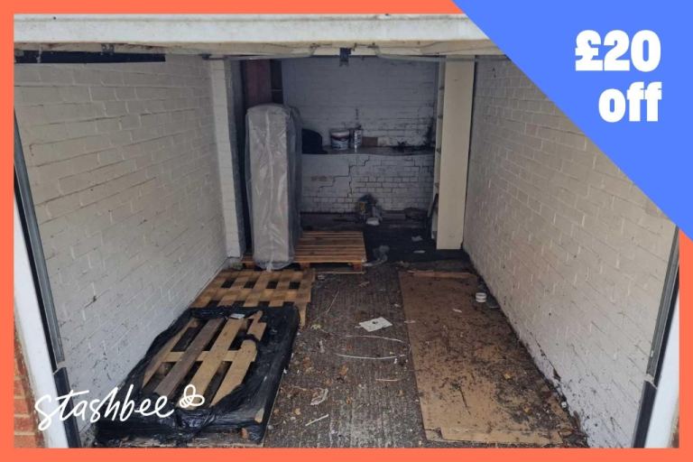 Garage to rent in London (NW11) | Stashbee