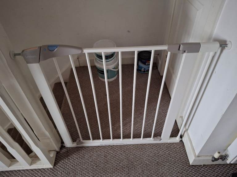 Lindam stair gate