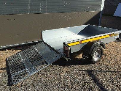BATESON Unbraked 6' x 4' Trailer with Ramp Door - B64