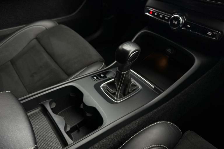 2020 Volvo XC40 1.5 T3 [163] R DESIGN 5dr ESTATE PETROL Manual