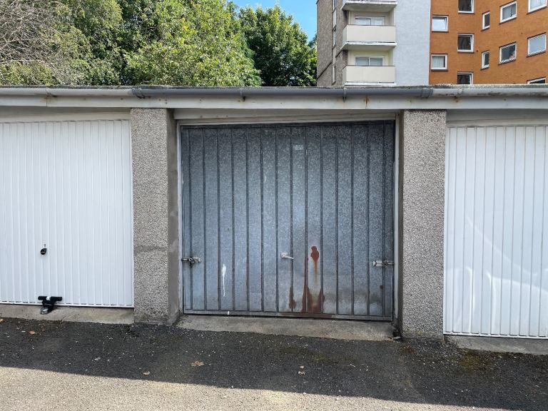 Orchard Brae Gardens Garage with light and power-£220pcm