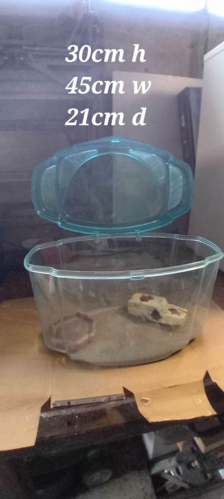 Vivarium.  Plastic 