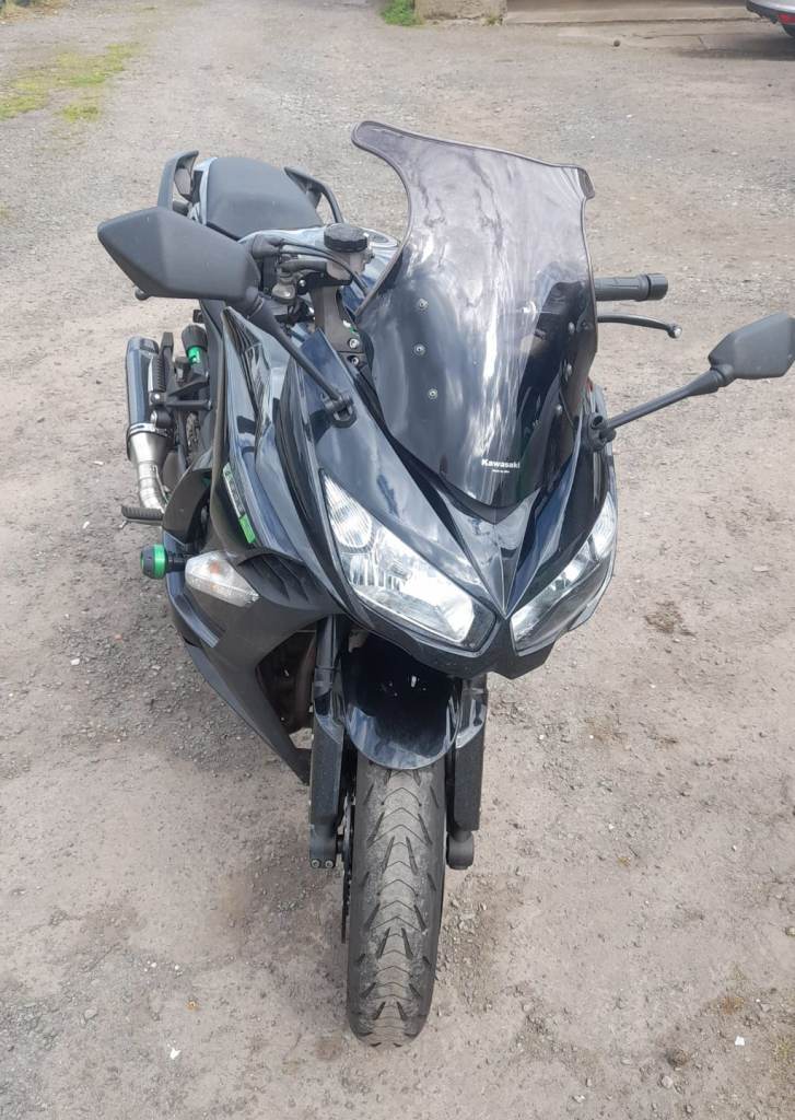Kawasaki z1000sx (cc)