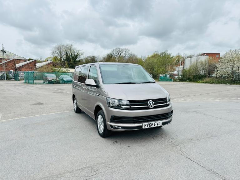 2016 Volkswagen Transporter 2.0 TDI BMT 150 Highline Kombi Van WINDOW VAN Diesel Manual