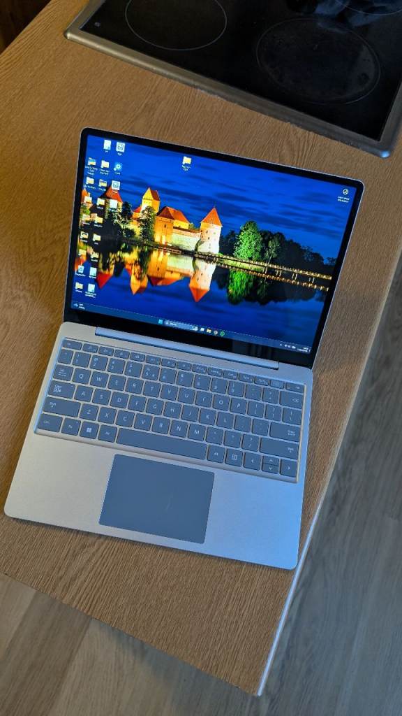 image for Surface Laptop Go 3 (2024) - 16 Gb RAM - 256 Gb SSD - 12th Gen i5-1235U (US Keyboard)