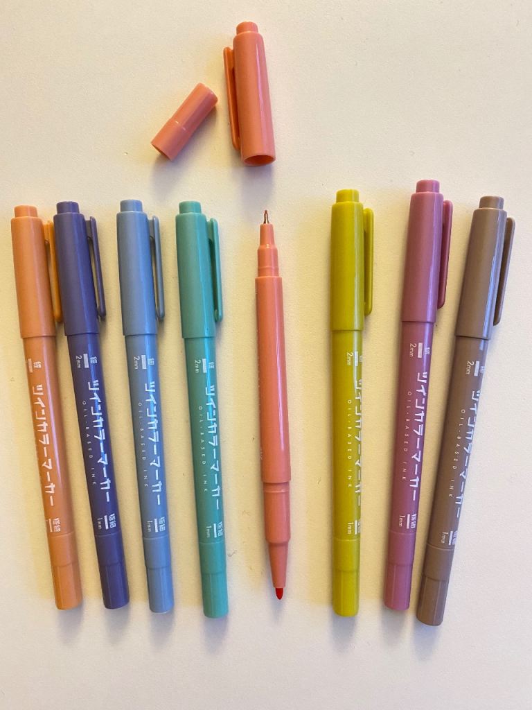 Brand new 8 Oil base ink pens