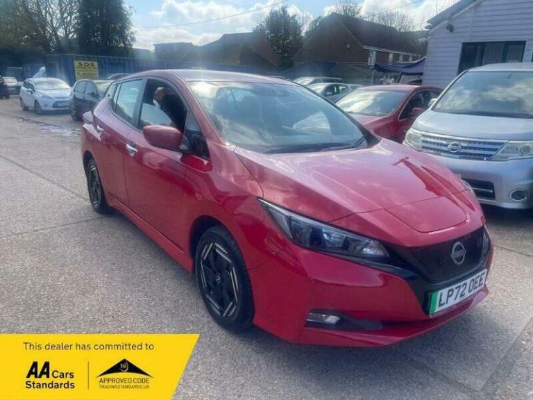 Nissan Leaf 39kWh Acenta Hatchback 5dr Electric Auto (150 ps)