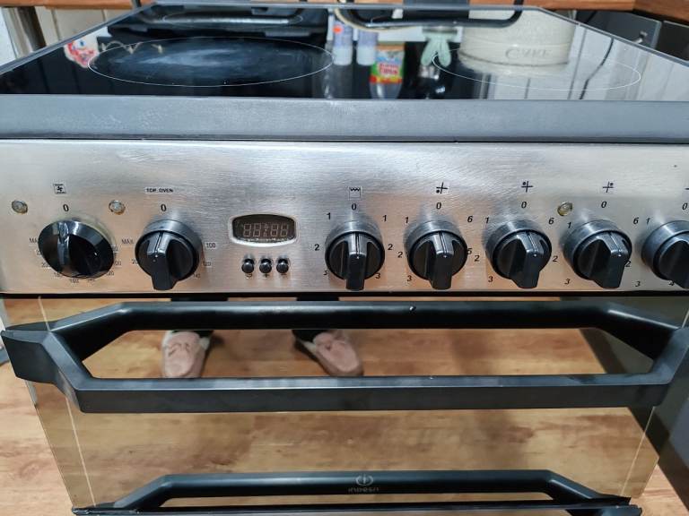 Electric cooker ceramic hob 