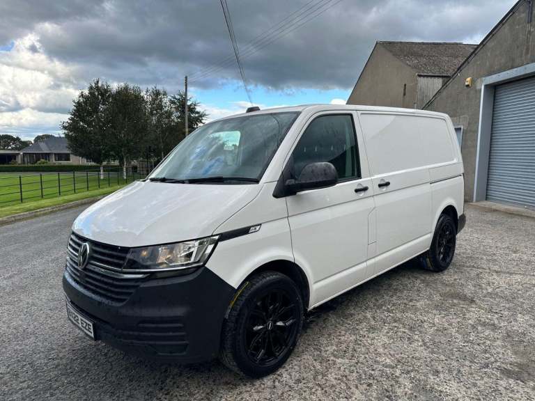 VOLKSWAGEN TRANSPORTER 2.0 TDI T28 Startline 2022