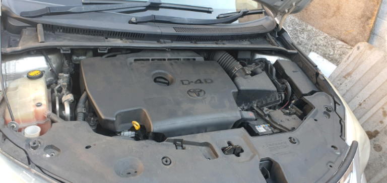 Toyota avensis engine 2.0 D4D 2013 engine 