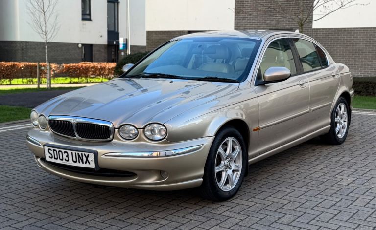 Automatic Luxury Jaguar X-Type 2.0 Petrol V6 