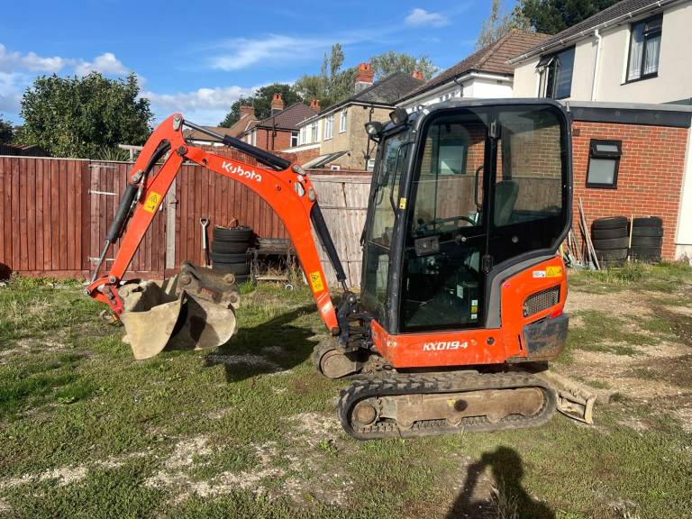  2019  Kubota digger KX019-4