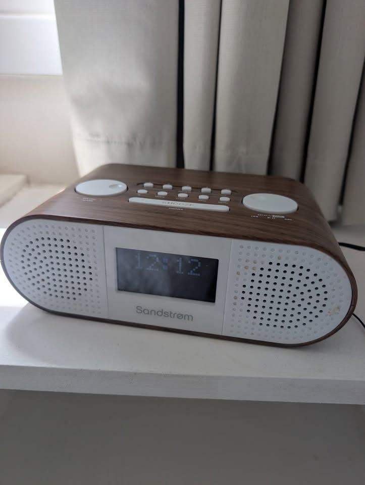 DAB Radio Alarm Clock with Bluetooth
