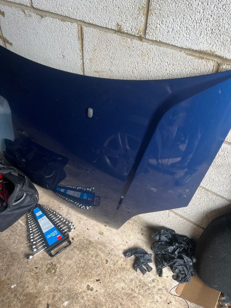 Fiesta mk6.5 bonnet 2007