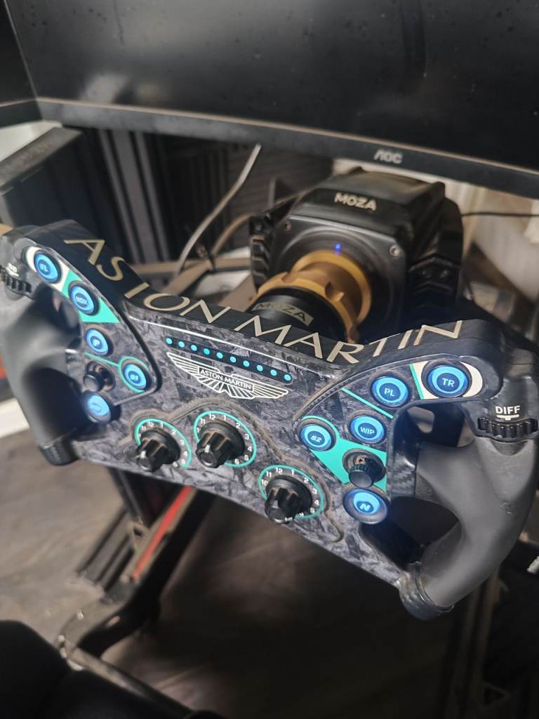 Moza R16 V1 and KS wheel and E-stop