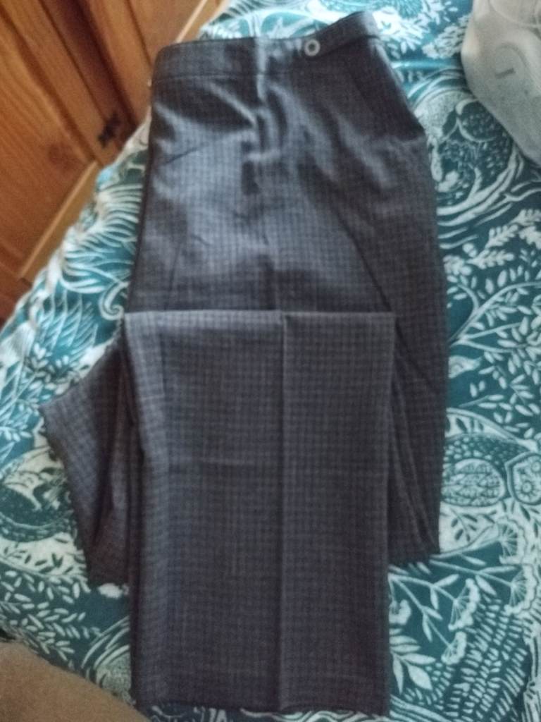 image for Damart Ladies Grey Check Trousers