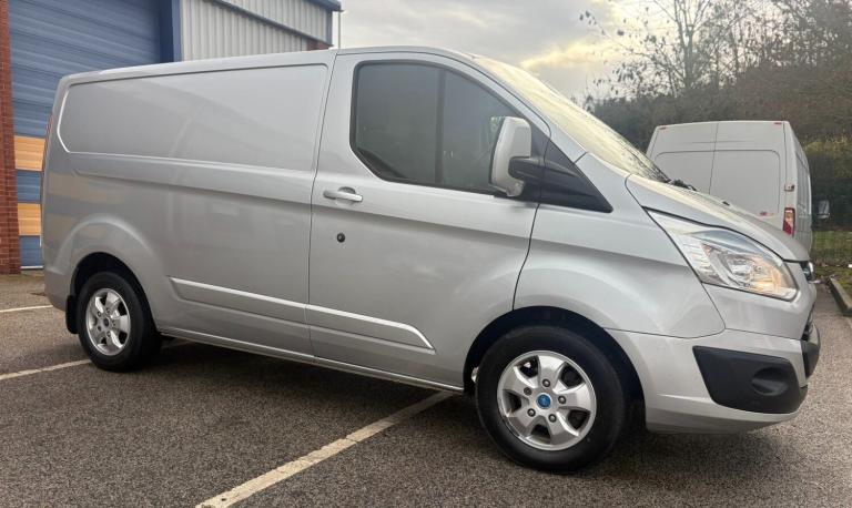 2016 Ford Transit Custom 2.2 TDCi 125ps Low Roof Limited Van PANEL VAN Diesel Manual