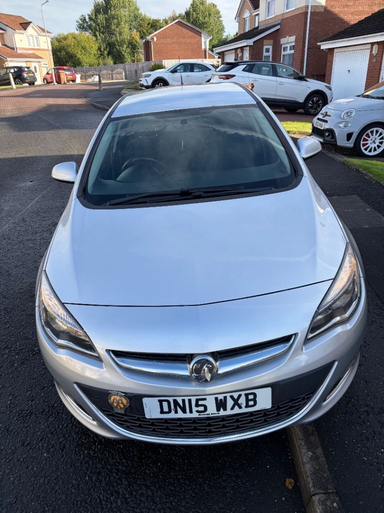 Vauxhall Astra 1.6 petrol full service history LEZ. 👍