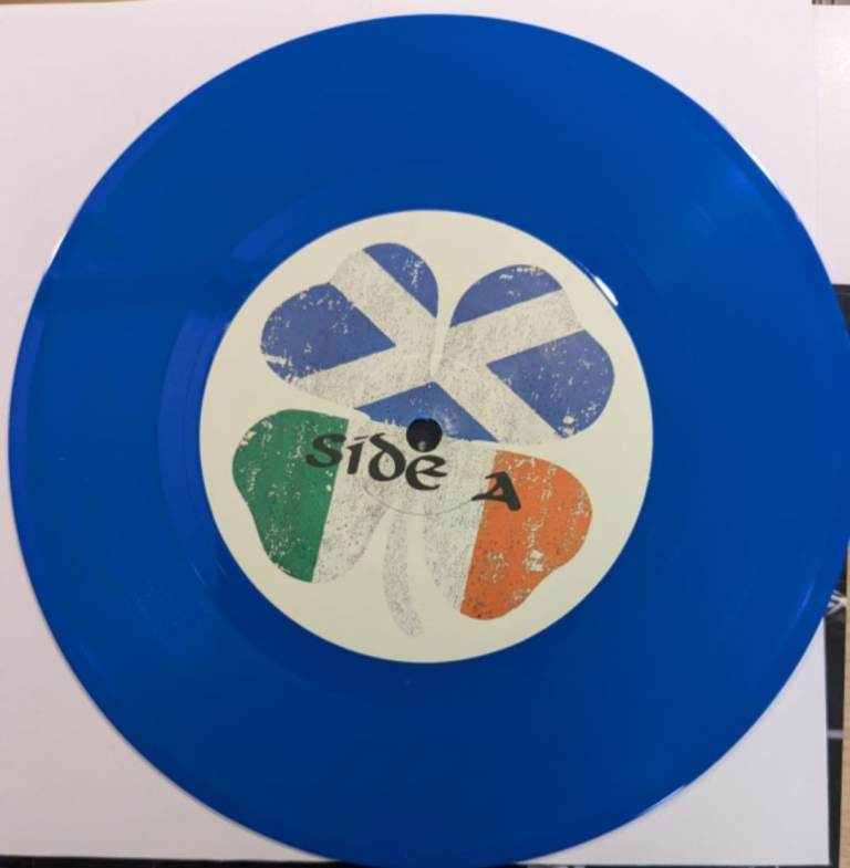 Oasis live 2025 blue vinyl single mint 