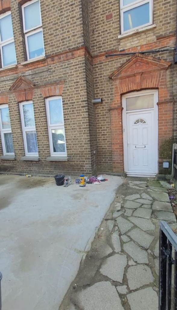 STUDIO FLAT IN PLAISTOW/ UPTON PARK 