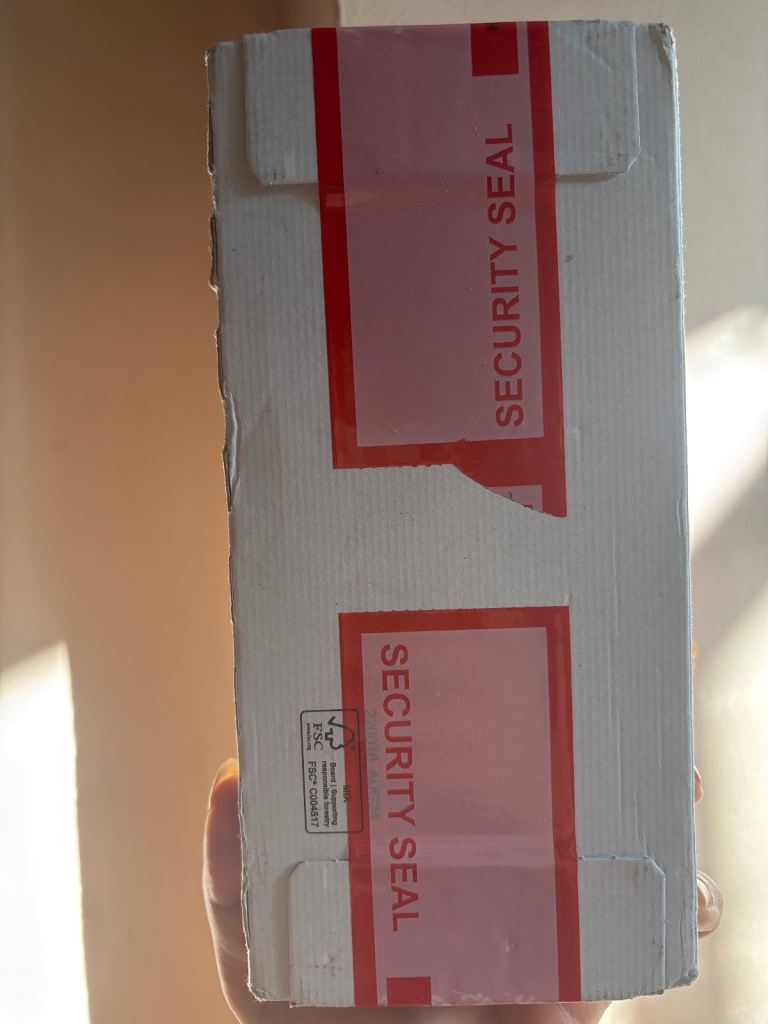 iPhone 17 pro max. Sealed. 256GB. UNLOCKED