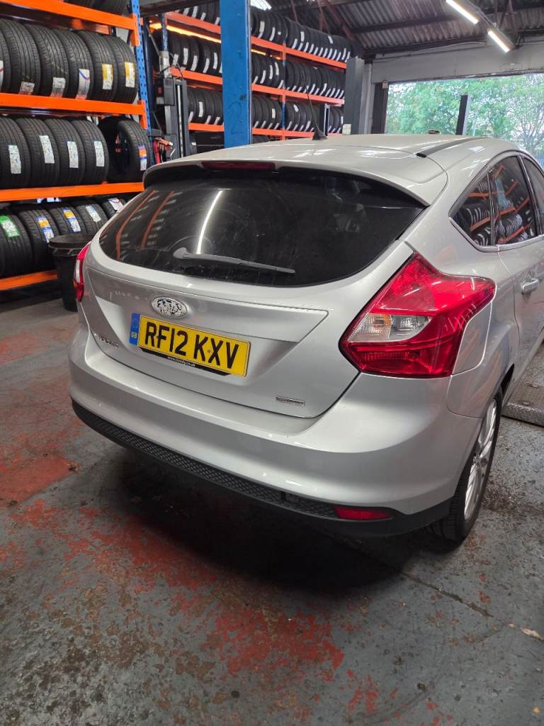 2012 ford focus Breaking spares or repairs