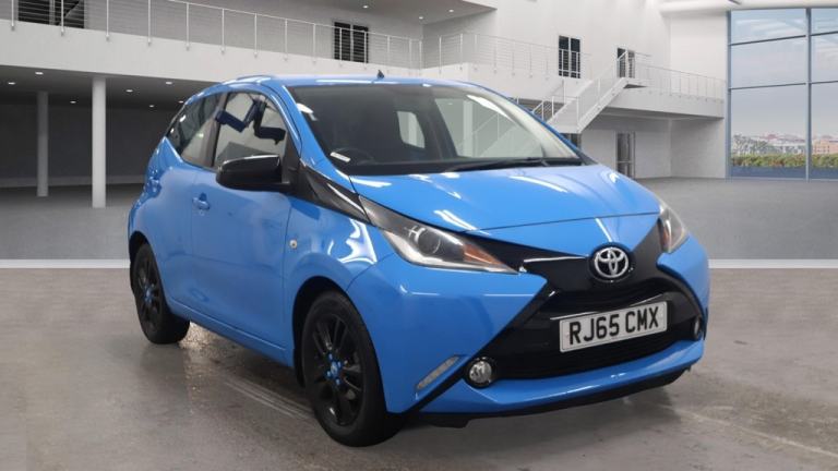 TOYOTA AYGO 1.0 VVT-i x-cite 2015