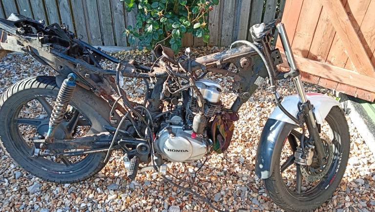 Honda cbf125 frame wheels and engine etc