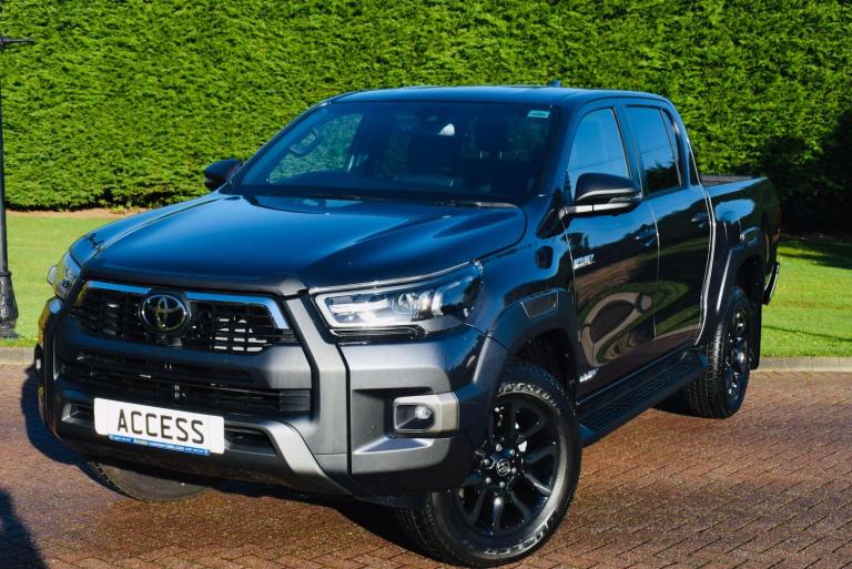 2025 Toyota Hilux 2.8 D-4D-h Invincible X Auto 4WD Euro 6 4dr PICK UP Diesel/Electric Hybrid Auto...