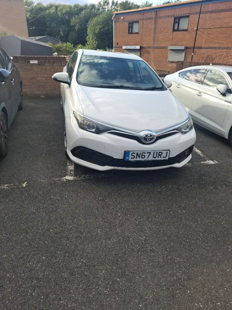 Toyota, AURIS, Hatchback, 2017, Manual, 1364 (cc), 5 doors