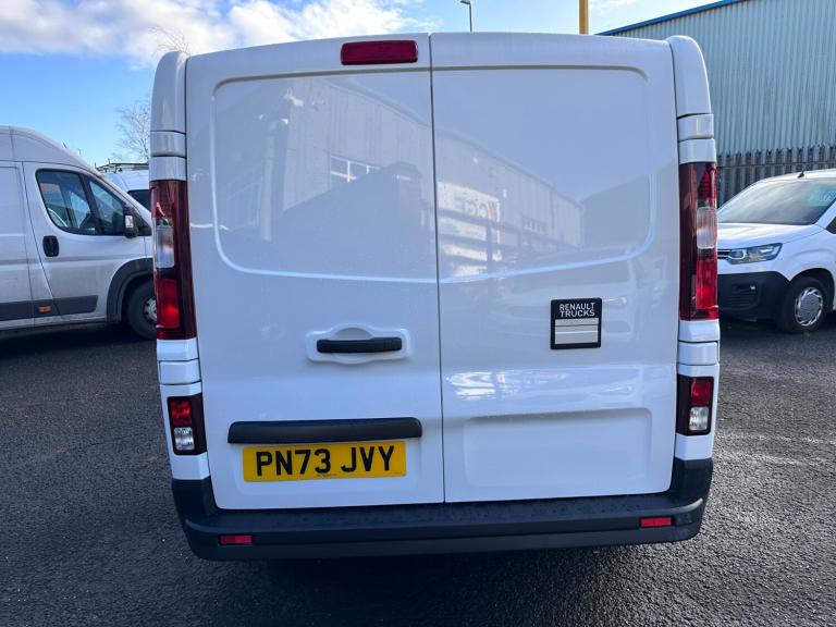 2023 73 RENAULT TRUCKS UK TRAFIC dCi 150 3T LWB L2 H1 Van Red Edition