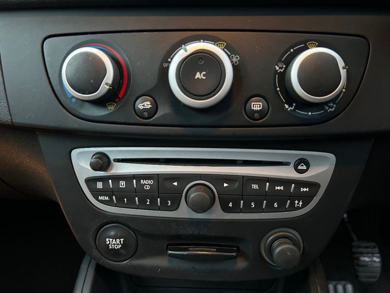 Renault, MEGANE, Hatchback, 2010, Manual, 1461 (cc), 5 doors