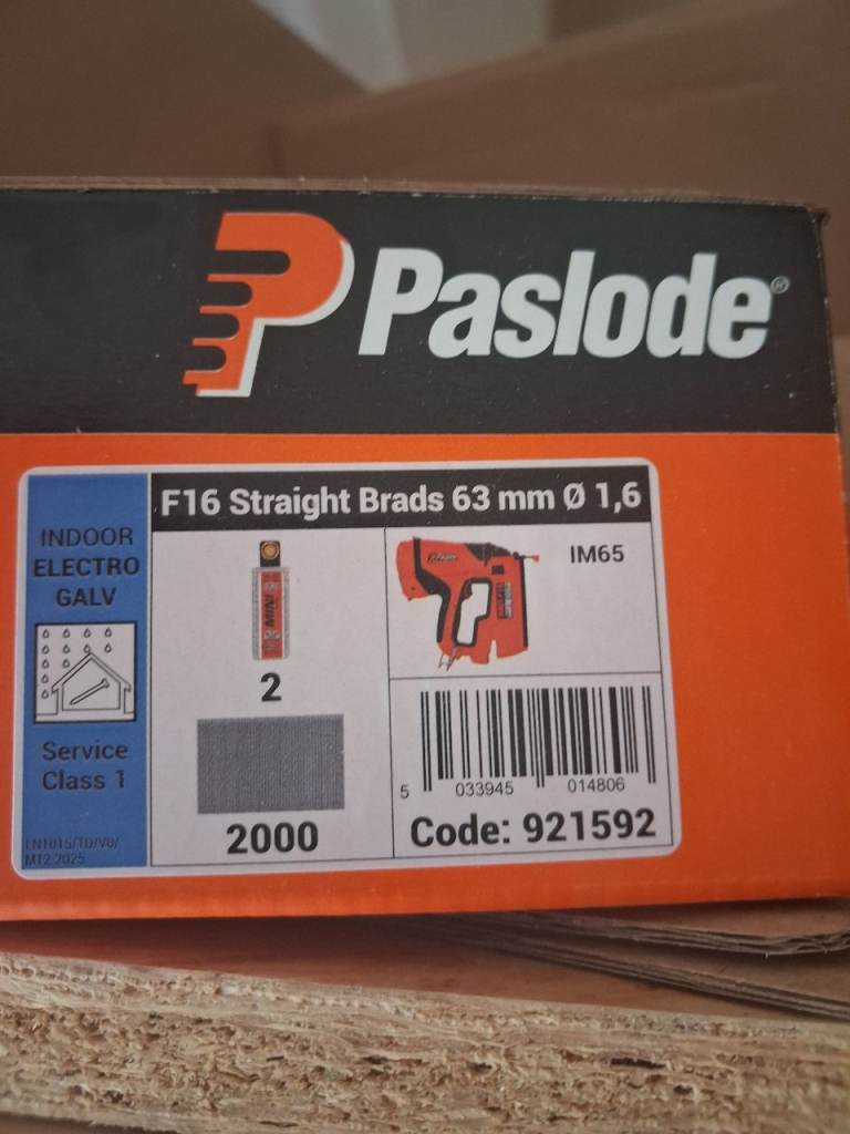 Paslode F16 Straight Brads 63mm (2000 count)