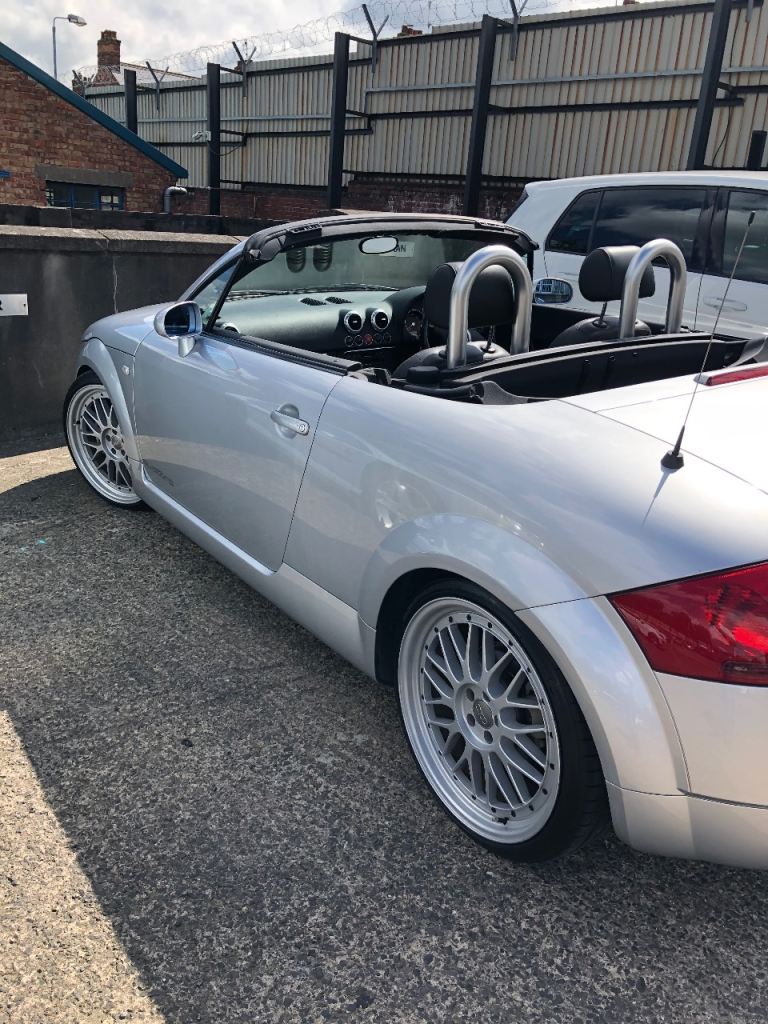 Audi TT tonneau cover