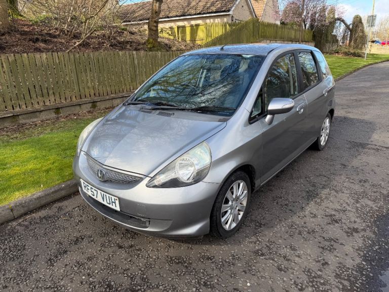 HONDA JAZZ SE 1.4L (2007)full year mot low 61000 miles.