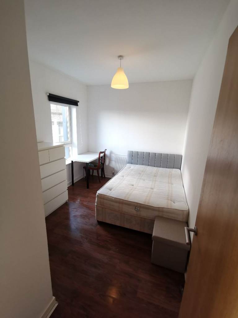 2 Bed Flat, Oswald St, G1