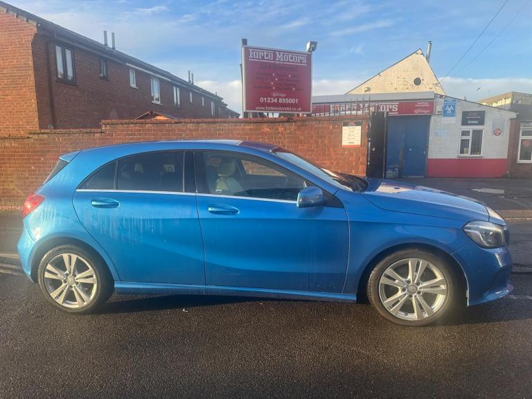 2017 Mercedes-Benz A-Class 2.1 A200d Sport (Premium) 7G-DCT Euro 6 (s/s) 5dr HATCHBACK Diesel Aut...