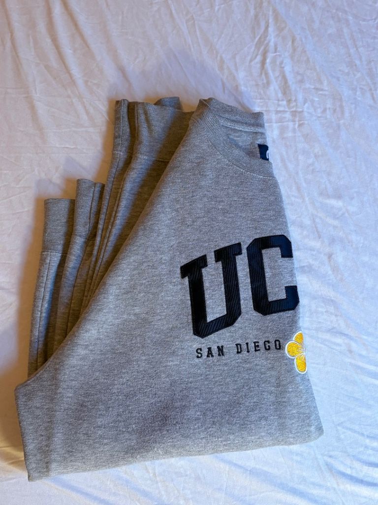 Blue 84 UCSD San Diego California Crewneck Sweatshirt Size XL – Grey – Good Condition