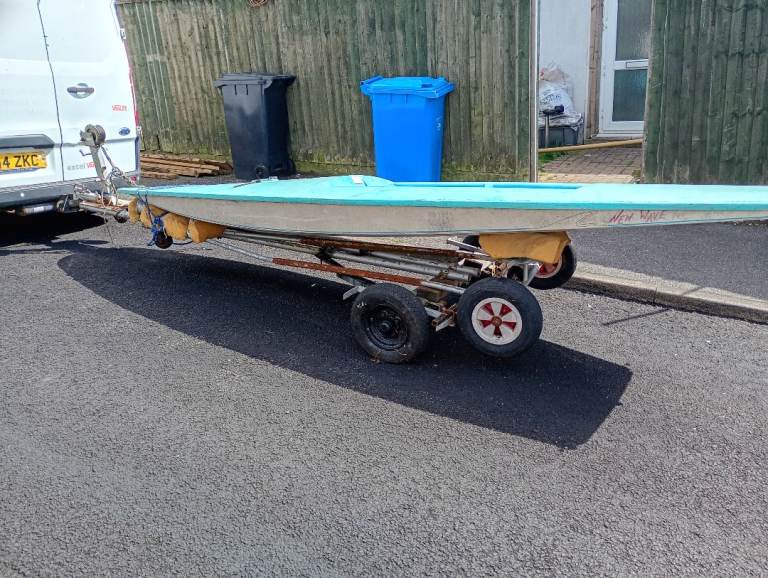 Sail paddle boat