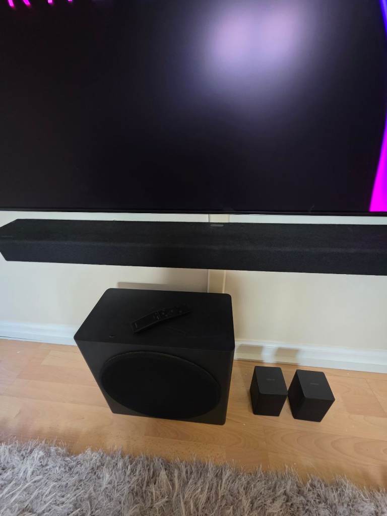 Samsung  Q900T Soundbar and Wireless Subwoofer with Rear Speakers