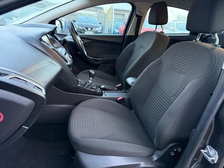 2015 Ford Focus 1.0T EcoBoost Titanium Euro 6 (s/s) 5dr HATCHBACK Petrol Manual