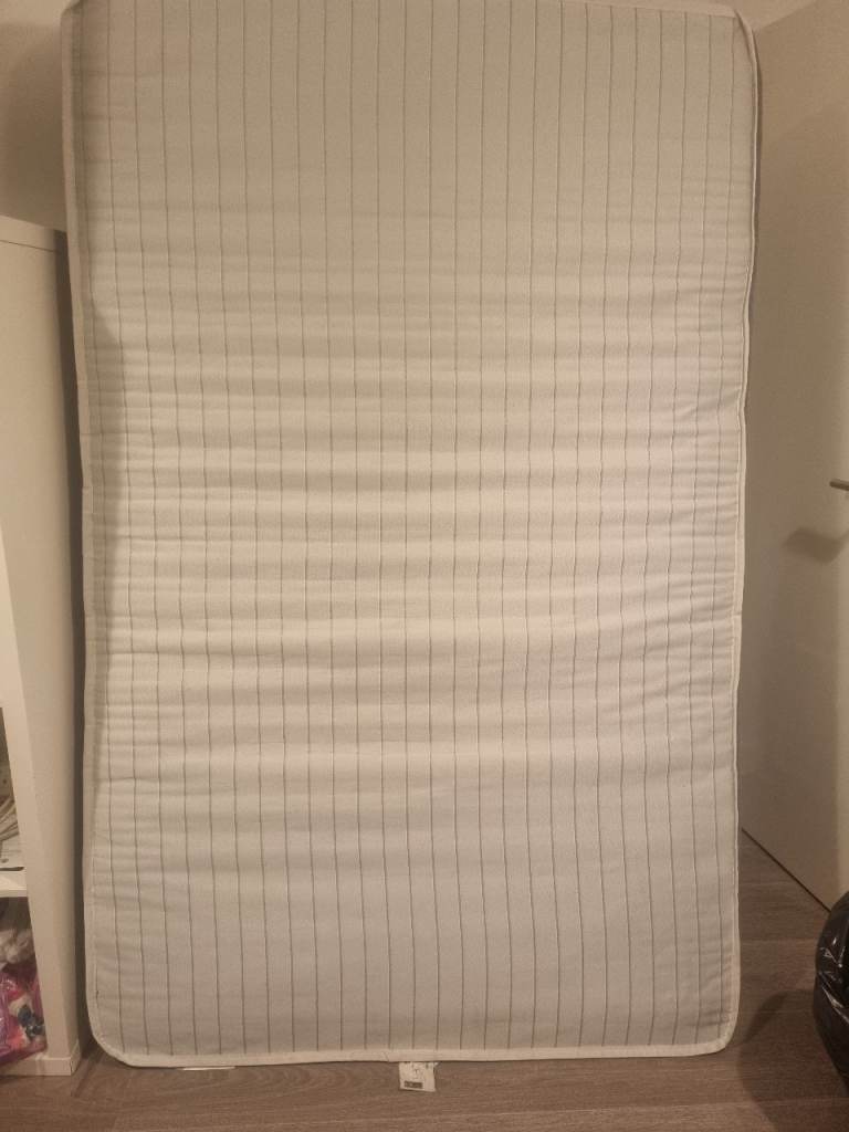 Spring matress (small double)